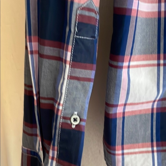 Banana Republic Blue and Pink Casual Button Down Shirt - Picture 4 of 4